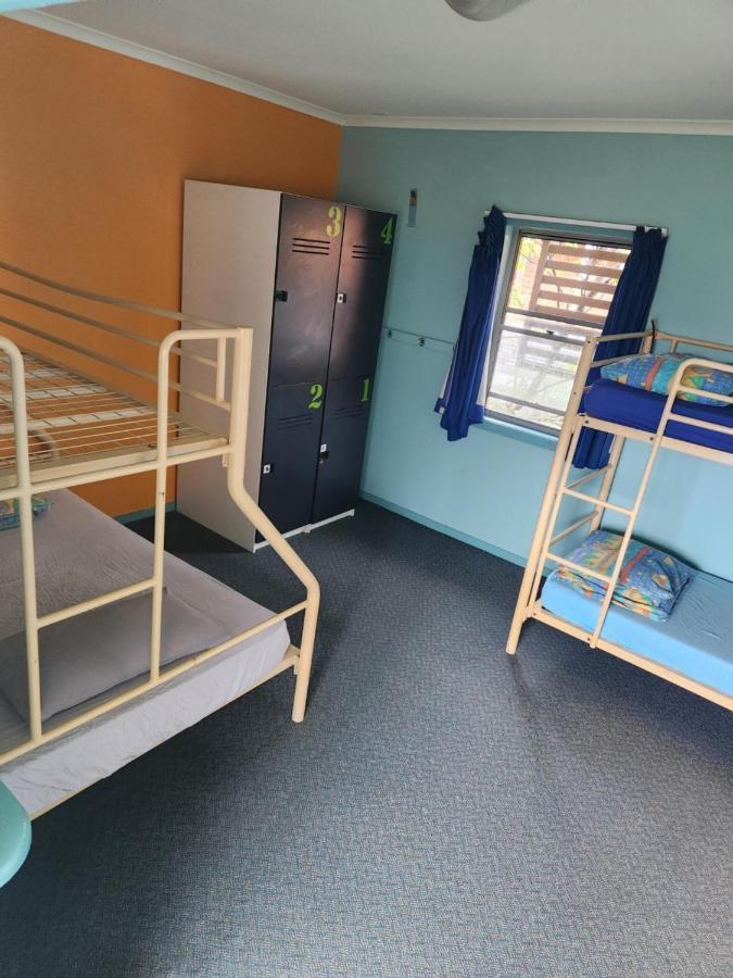 Jetty Blue Backpackers Hostel คอฟฟ์ฮาร์เบอร์ ห้อง รูปภาพ